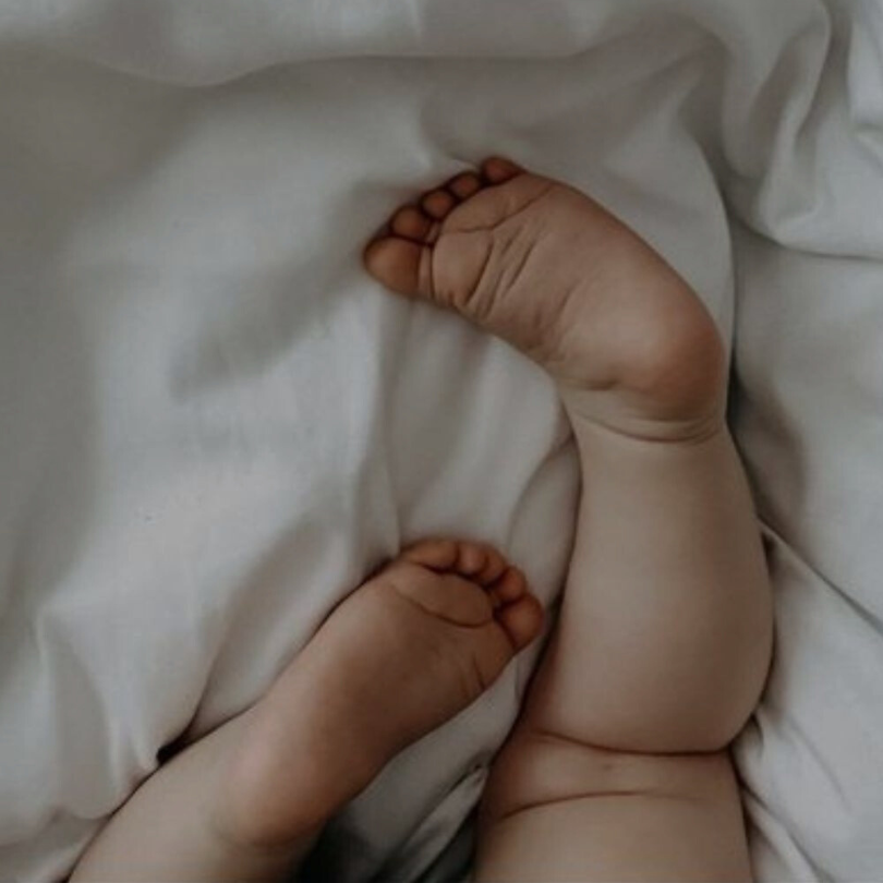 Versión natural tipo Lipkar de la Roché Posay - Apta uso infantil